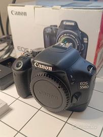 Canon EOS 550D - 18MPX