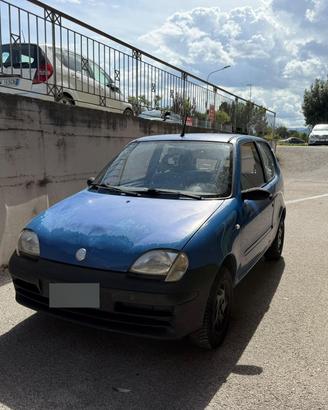 FIAT 600