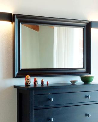 Specchio Ikea con cornice nera