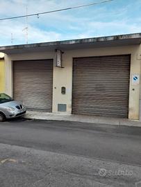 Locale commerciale con area edificabile
