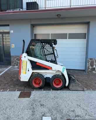 Mini pala Bobcat 453