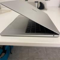 MacBook Air 13” Retina (2018)