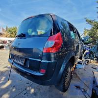 RENAULT SCENIC 2° SERIE 1.5 dCi 106CV -RICAMBI