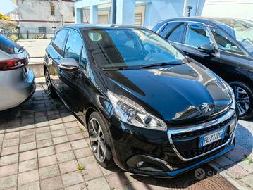 Peugeot 208 BlueHDi 75 5 porte Allure