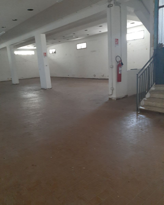Locale seminterrato di 270mq