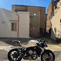 MV agusta brutale 675