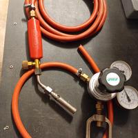 cannello e manometro