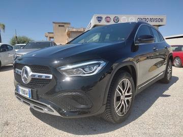MERCEDES-BENZ GLA 200 d 4Matic Sport