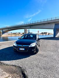 Opel Astra H 1.3 CDTI ENJOY