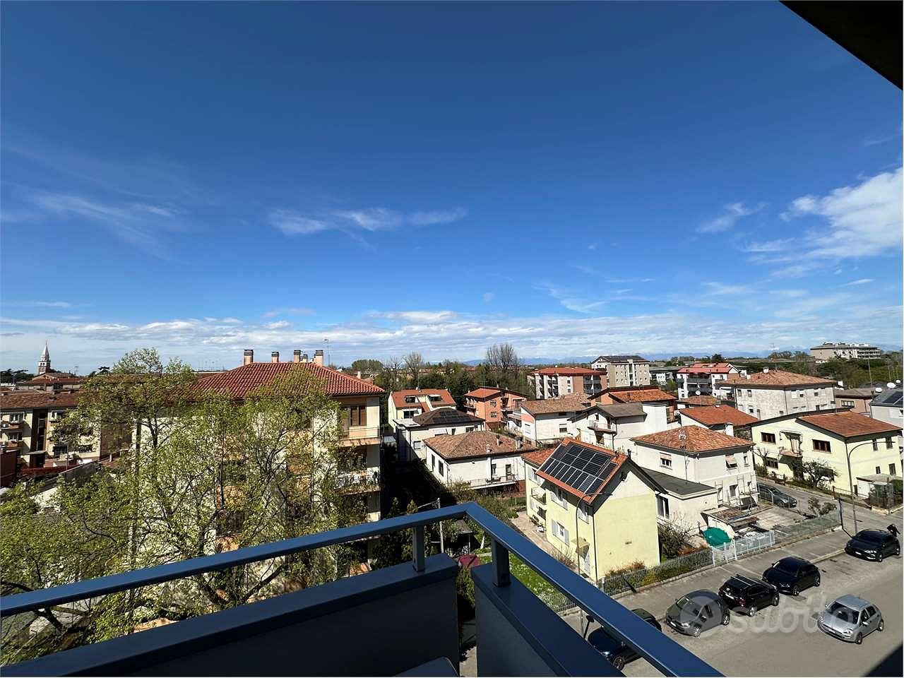 ATTICO, CARPENEDO LATERALE VIALE DON STURZO - Vista 5