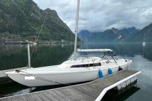 H-BOAT – Barca a vela con motore fuoribordo