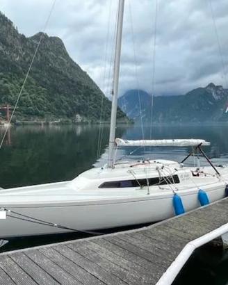 H-BOAT – Barca a vela con motore fuoribordo