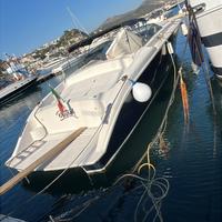 Tornado 44 con posto barca