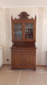 Credenza a Doppio Corpo con Vetrina in Noce