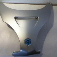 CORNICE ANTERIORE GRIGIO CHIARO SCUDO X9 PIAGGIO 5