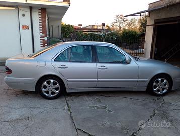 Mercedes E270 cdi