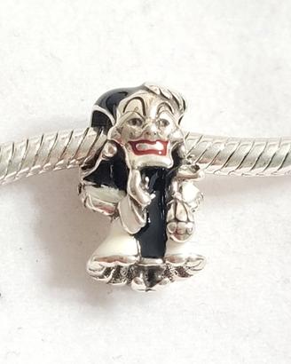charm Crudelia De Mon