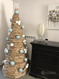 Albero di natale in carta