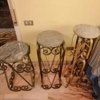 Tavolini in ferro battuto e marmo