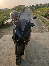 xmax 300
