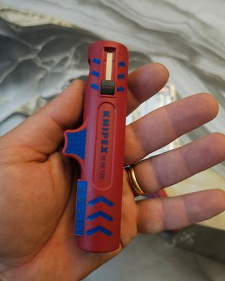 spelacavi knipex 16 85 125 per elettricisti