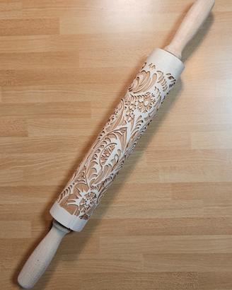 Mattarello in legno goffrato