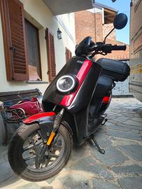 Scooter elettrico Niu GTS 125
