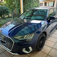 Audi A3 TFSI Sportback cambio automatico 110 hp