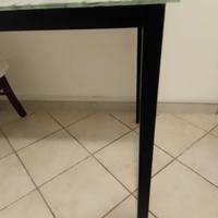 Tavolino in vetro