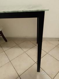Tavolino in vetro