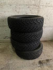 Gomme  invernali 195/55 R16 – Tiger