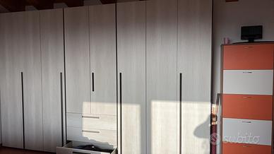 Armadio molto capiente