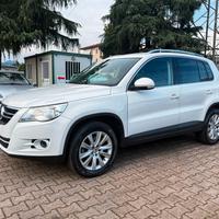 Volkswagen Tiguan 2.0 TDI DPF 4MOTION DSG Sport & 