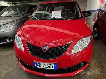 Lancia Ypsilon 1.0 FireFly 5 porte S&S Hybrid Ecoc
