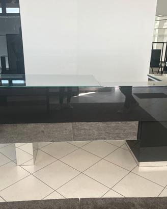 ARREDAMENTO NEGOZIO ABBIGLIAMENTO