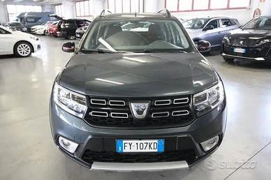PARTE FRONTALE DACIA SANDERO STEPWAY #019
