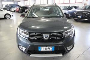 PARTE FRONTALE DACIA SANDERO STEPWAY #019