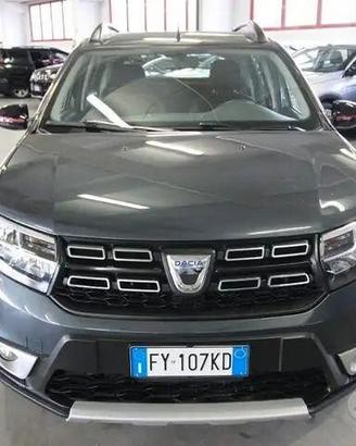 PARTE FRONTALE DACIA SANDERO STEPWAY #019