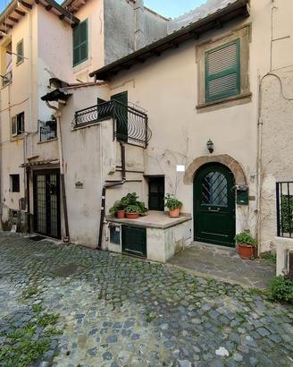 Rif.11 Appartamento Cielo/Terra Bi-livello Ariccia