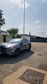MERCEDES-BENZ GLA 200 CDI 4 Motion