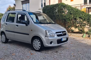 opel agila 1.0 