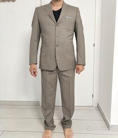 vestito completo cerimonia uomo elegante 