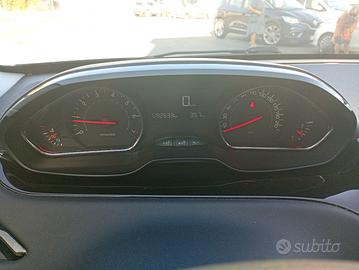 Peugeot 208 1.4 gpl