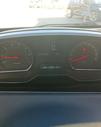 Peugeot 208 1.4 gpl