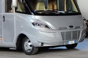 Posti per Camper/Caravan al Coperto