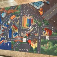 Tappetino leggero con disegni strade citta