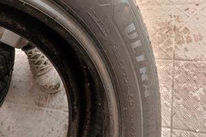  gomme pari al nuovo