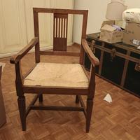 poltroncina in legno 