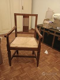 poltroncina in legno 