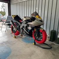 Kawasaki ninja zx-10r (2004) pista